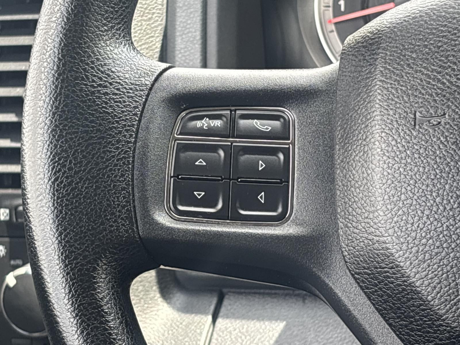 2014 RAM 1500 4WD Crew Cab 5.7 Ft Box Tradesman