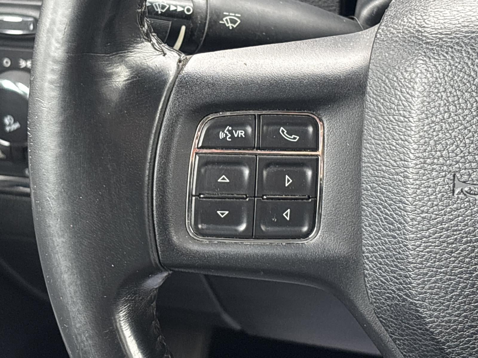 2016 RAM 1500 4WD Crew Cab 5.7 Ft Box Sport