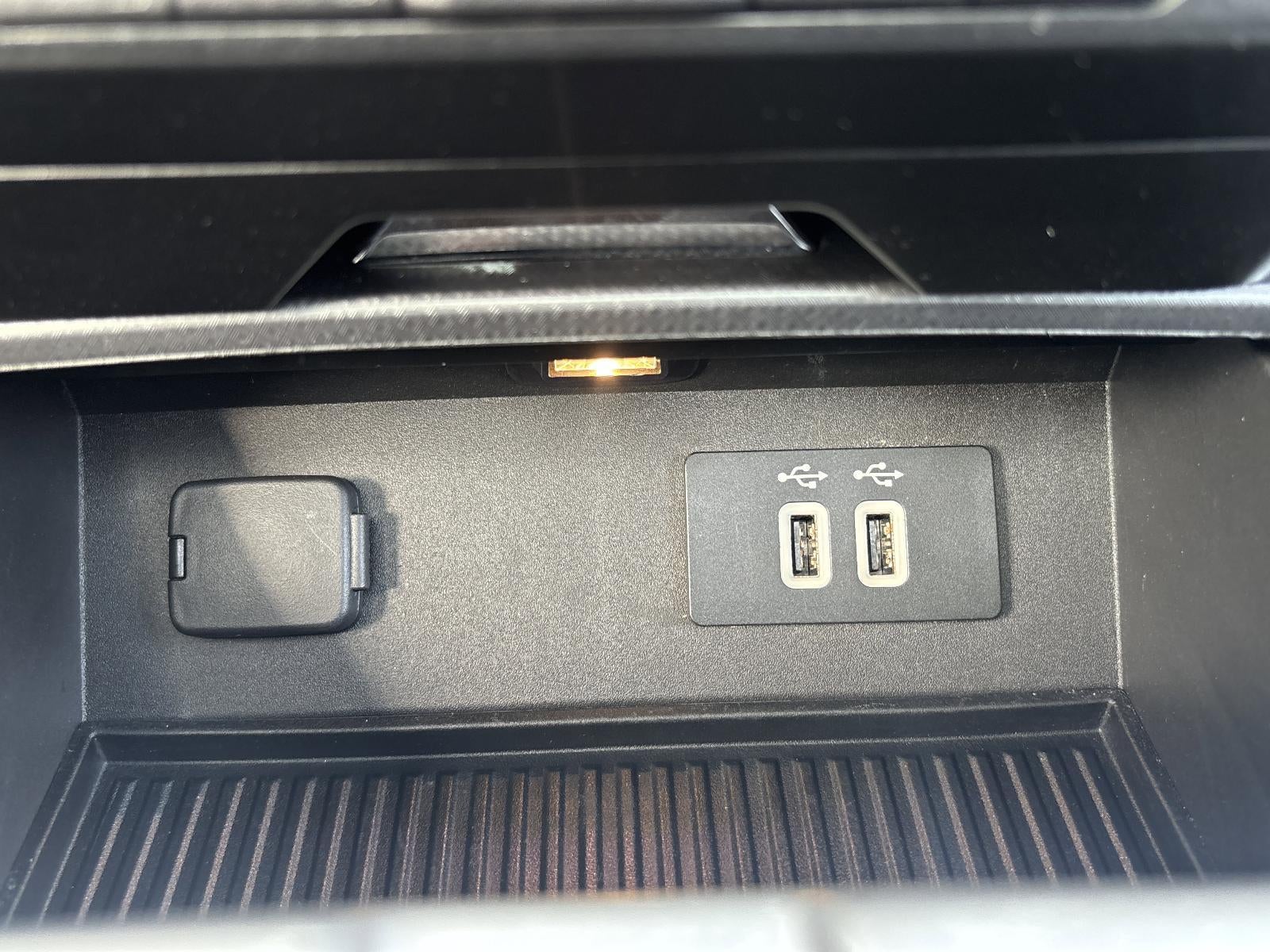 2016 Ford F-150 4WD SuperCrew 5-1/2 Ft Box Lariat