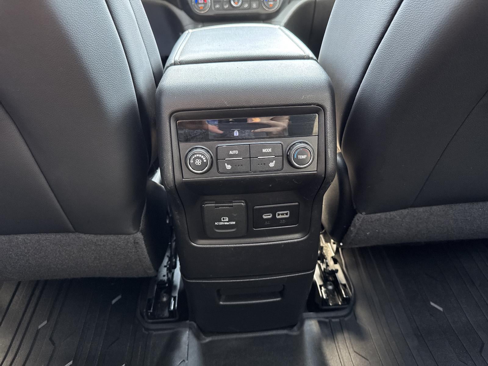 2022 GMC Acadia AWD AT4