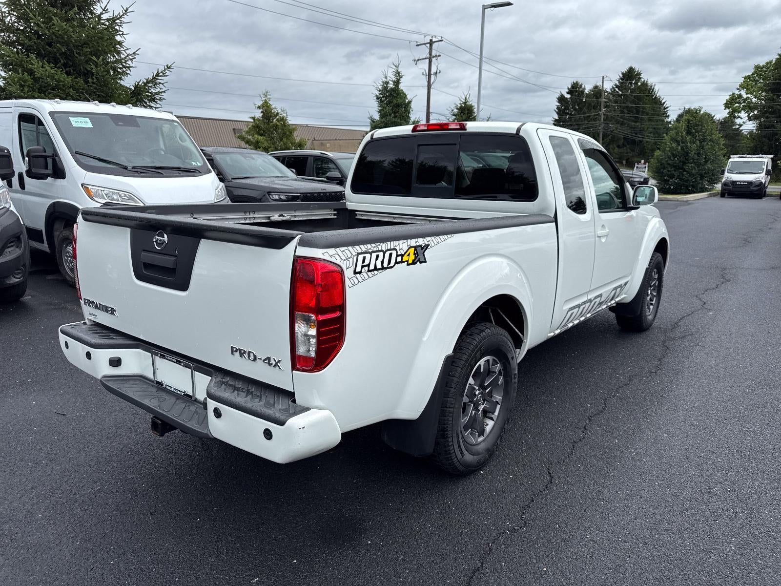 2015 Nissan Frontier 4WD King Cab Auto PRO-4X