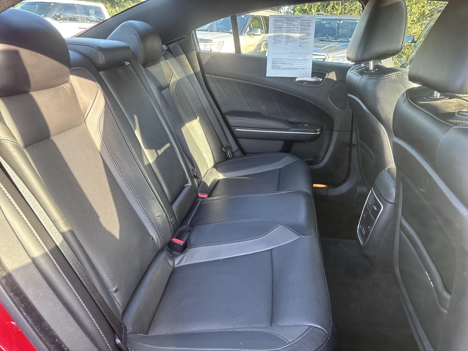 2016 Dodge Charger 4dr Sdn SXT AWD
