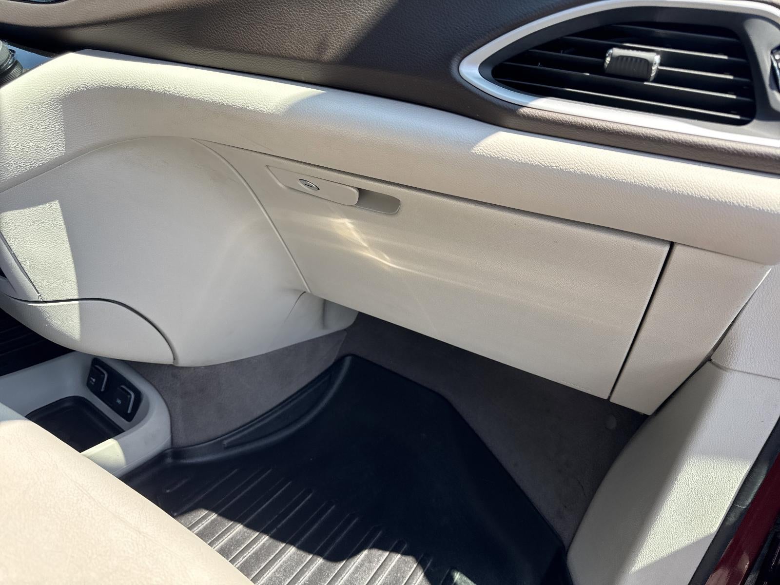 2018 Chrysler Pacifica Touring L FWD