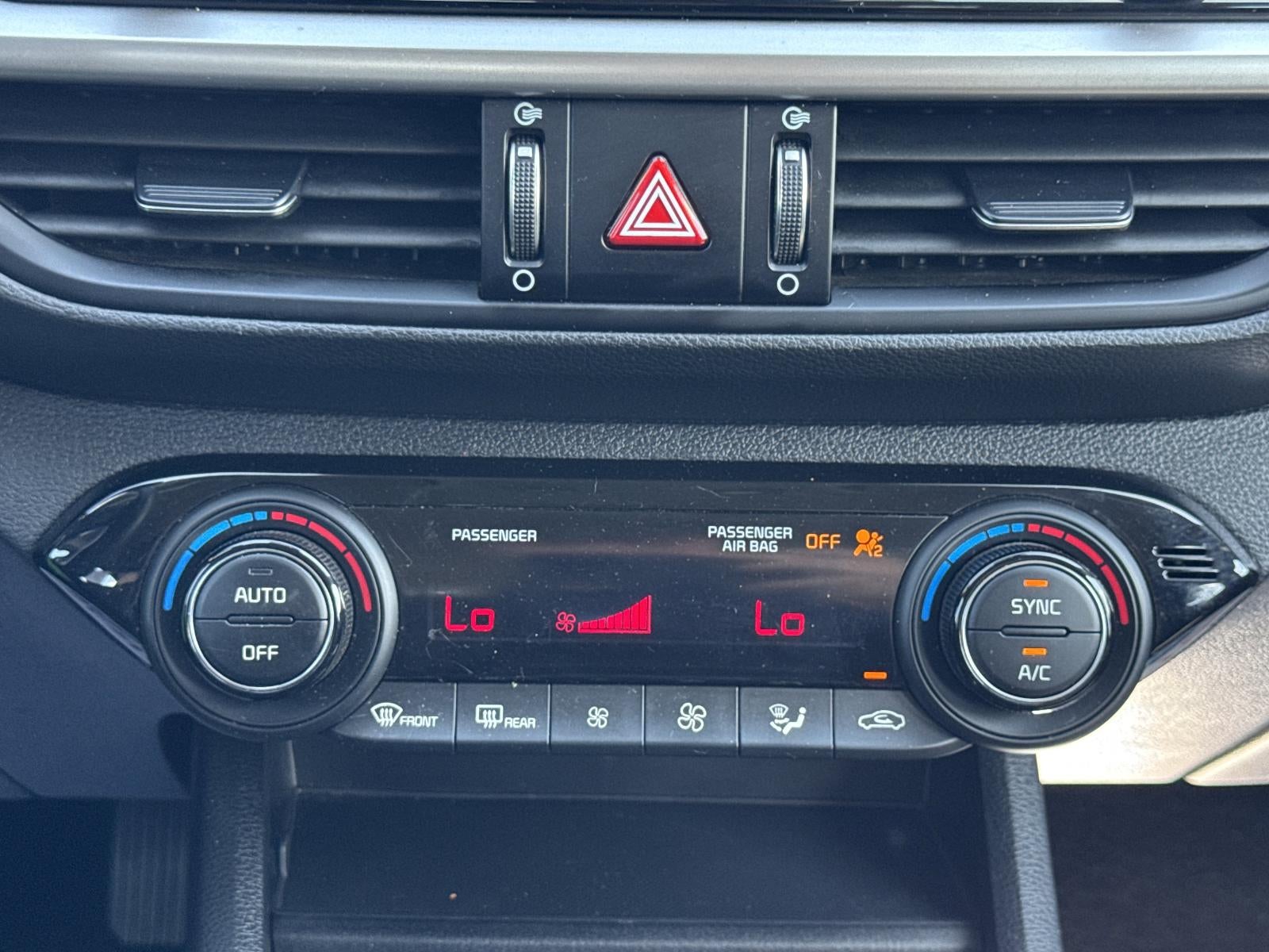 2019 Kia Forte LXS IVT
