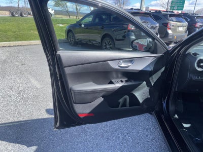 2024 Kia Forte LXS IVT