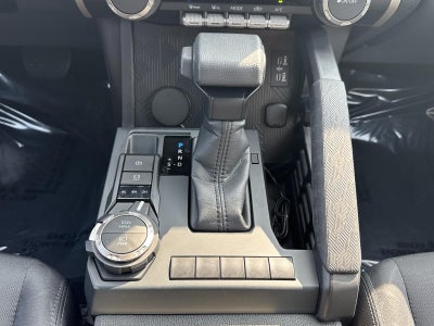 2025 Toyota Tacoma 4WD 4WD SR5 Double Cab 6' Bed AT (Natl)