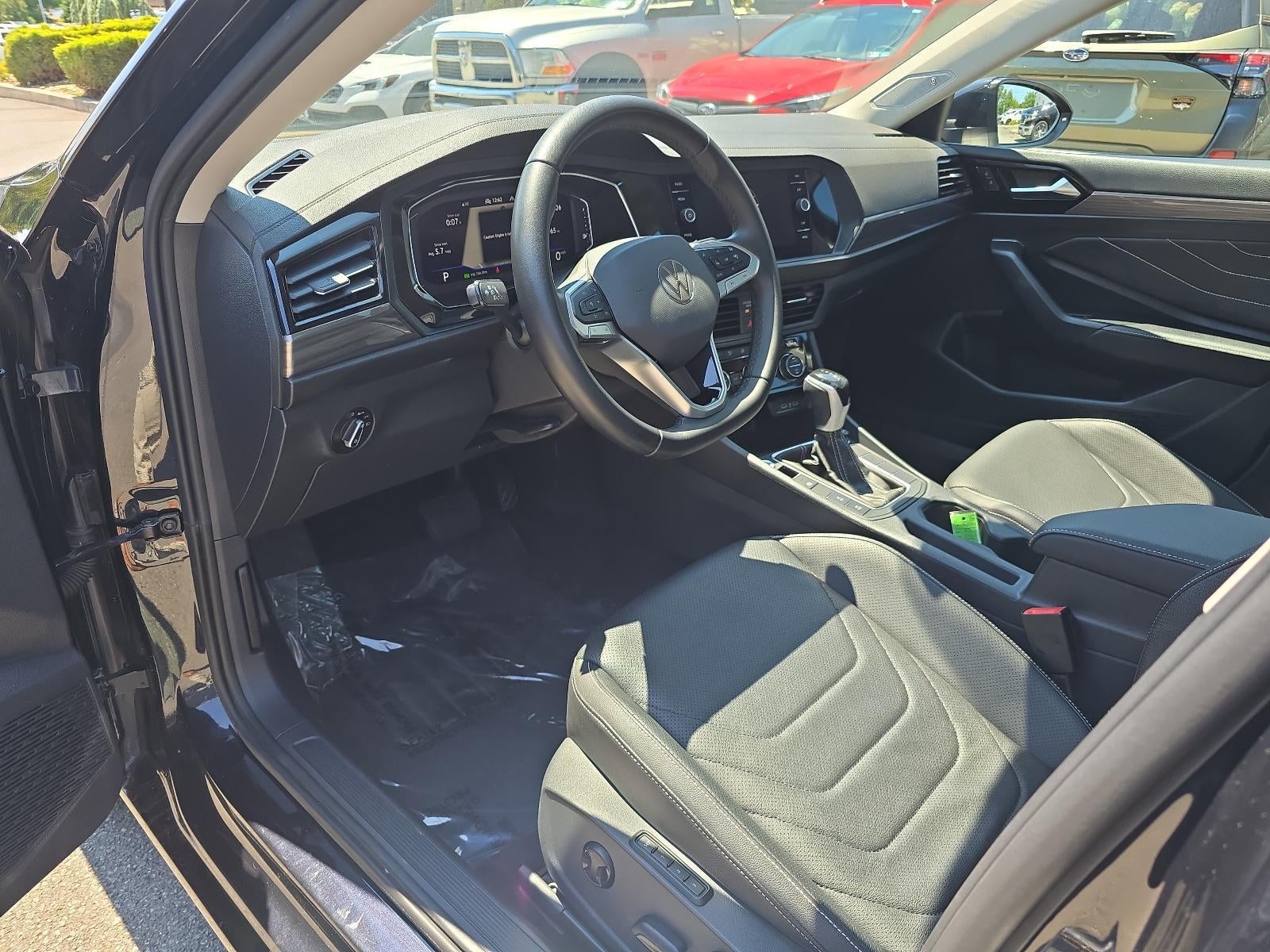2023 Volkswagen Jetta SEL Auto