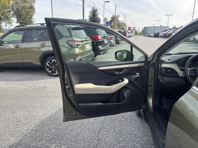2022 Subaru Outback Premium CVT