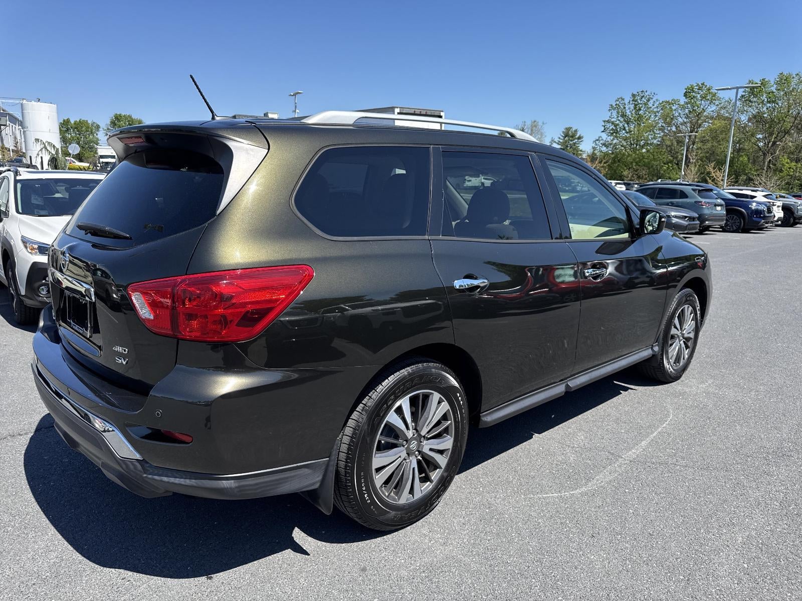 2017 Nissan Pathfinder 4x4 SV