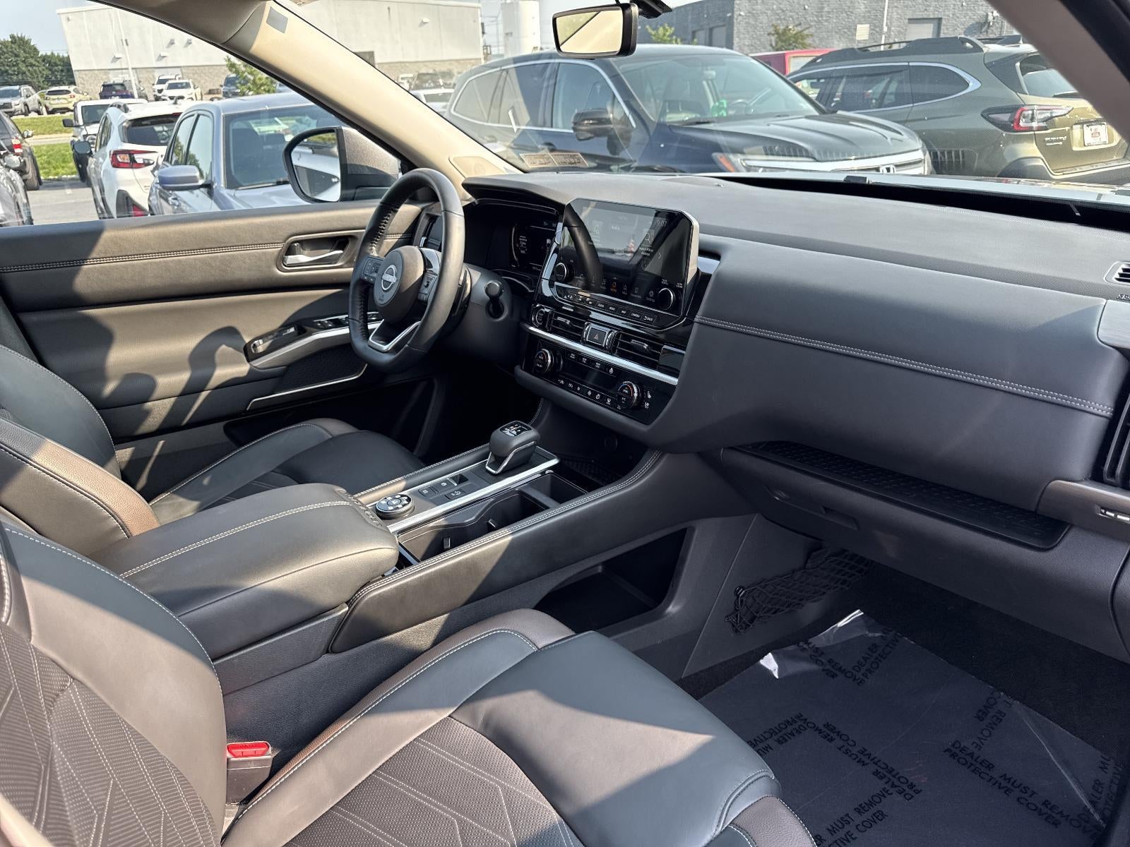 2024 Nissan Pathfinder Platinum 4WD