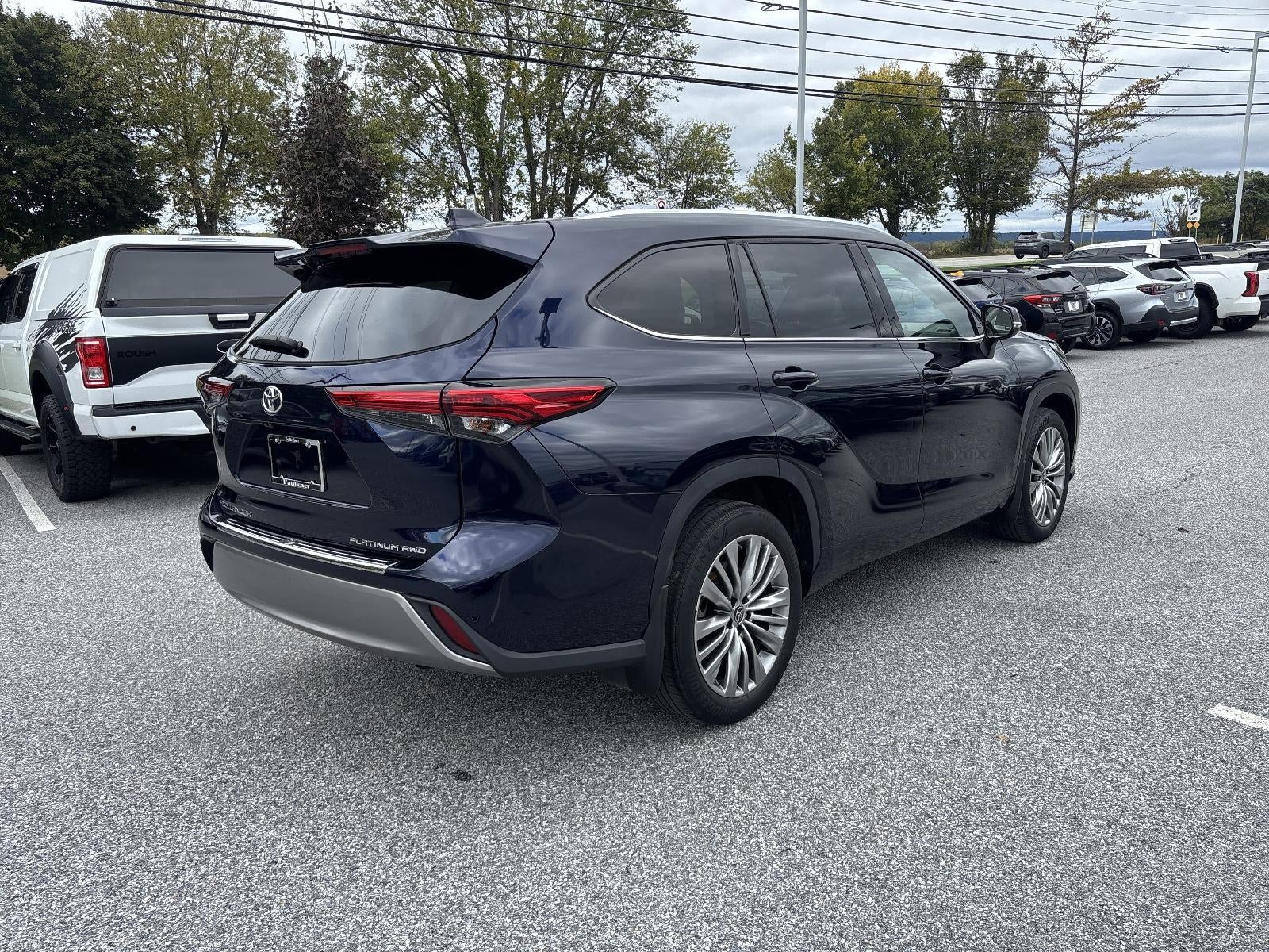 2021 Toyota Highlander Platinum AWD (Natl)