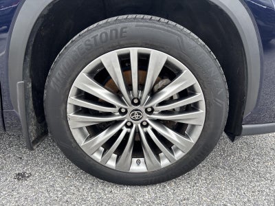 2021 Toyota Highlander Platinum AWD (Natl)