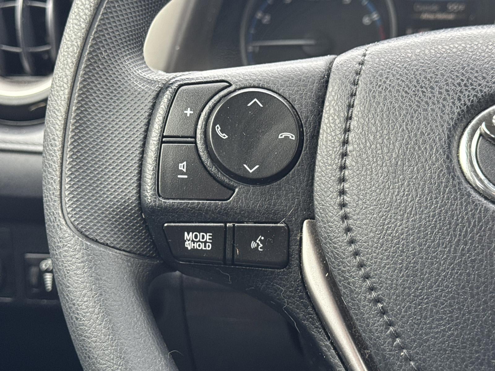 2018 Toyota RAV4 LE AWD (Natl)