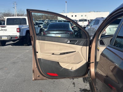 2016 Hyundai TUCSON AWD 4dr Sport w/Beige Int