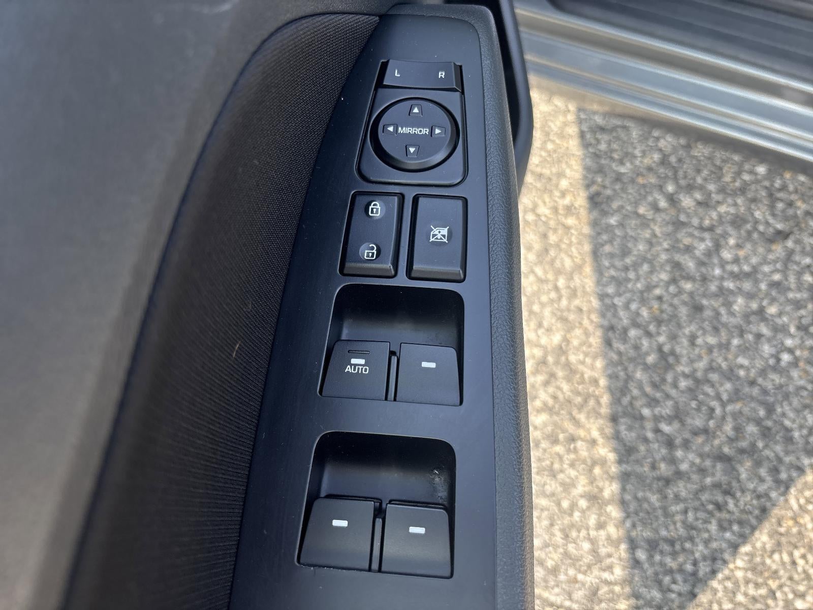 2017 Hyundai ELANTRA Value Edition 2.0L Auto (Ulsan)