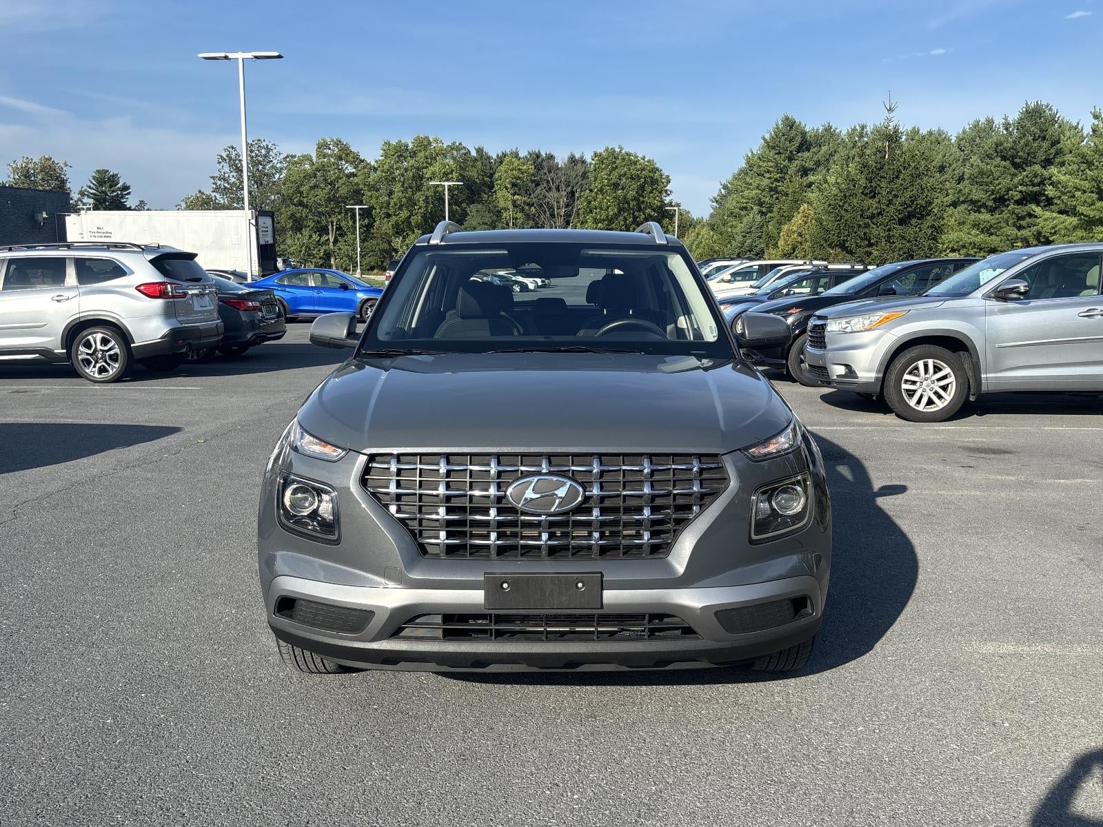 2025 Hyundai VENUE Limited IVT