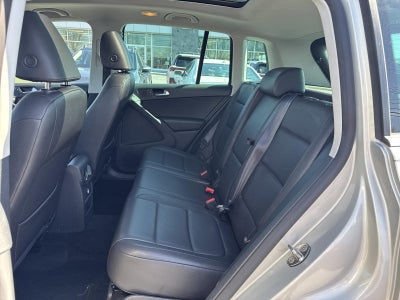 2011 Volkswagen Tiguan 2WD 4dr Auto S