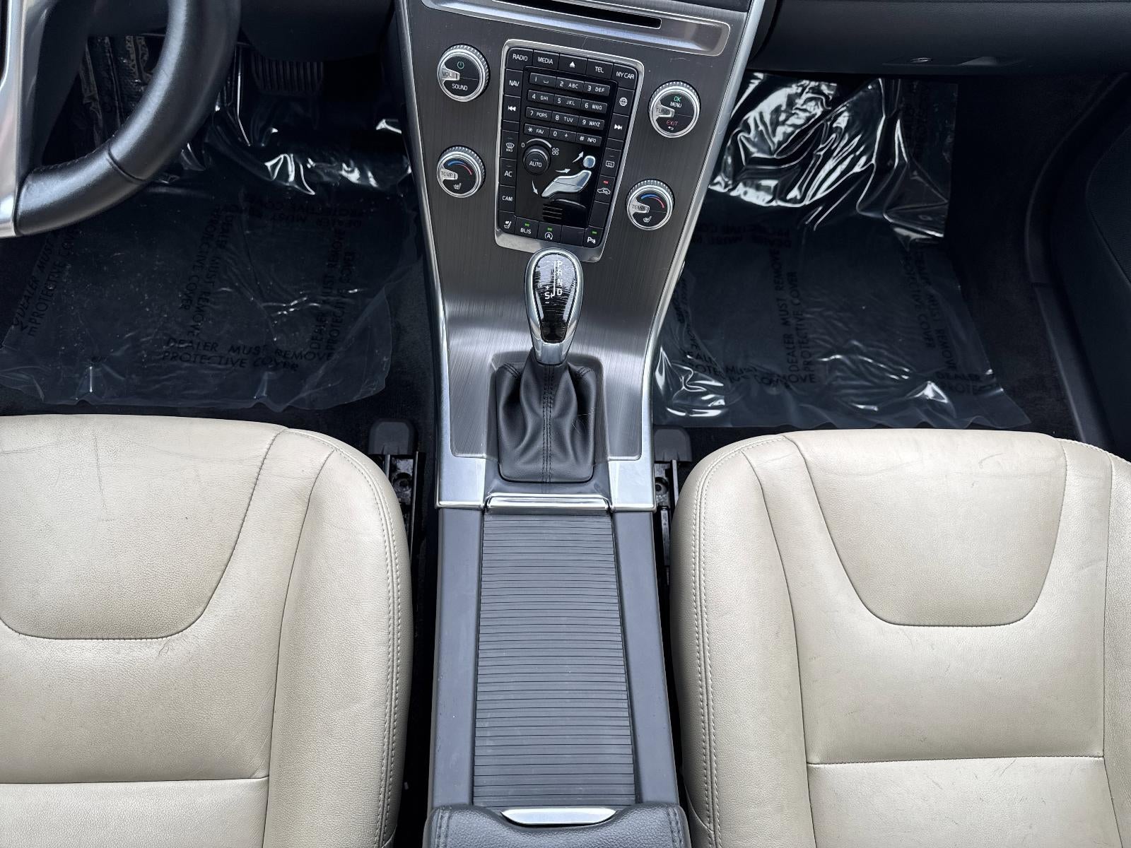 2016 Volvo XC60 AWD 4dr T6 Drive-E