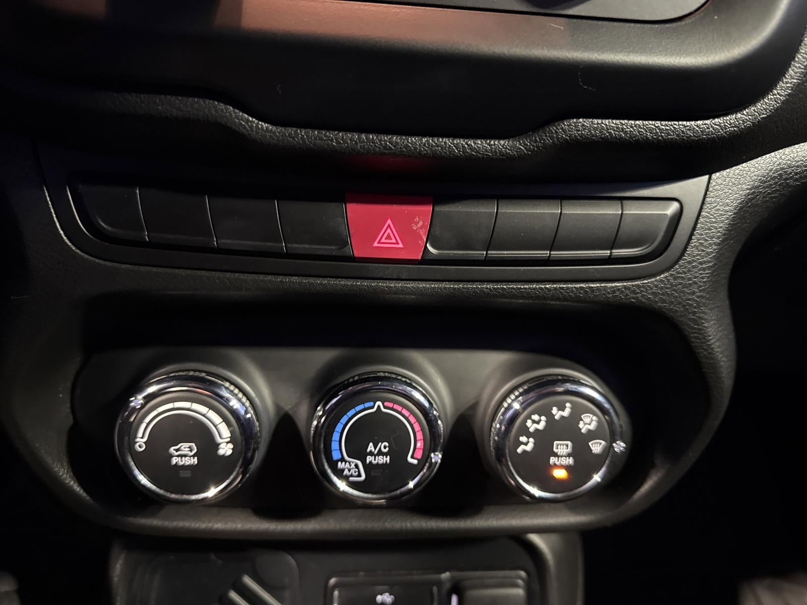 2015 Jeep Renegade FWD 4dr Sport