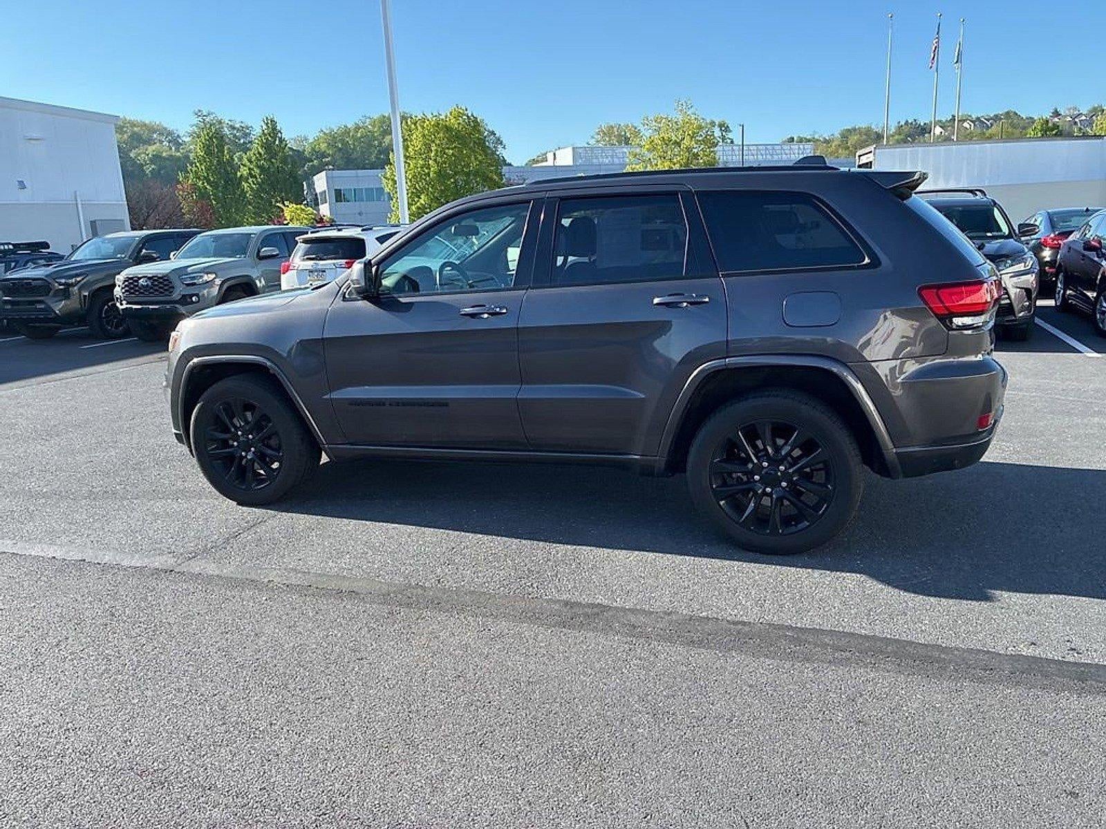 2021 Jeep Grand Cherokee Laredo X 4x4