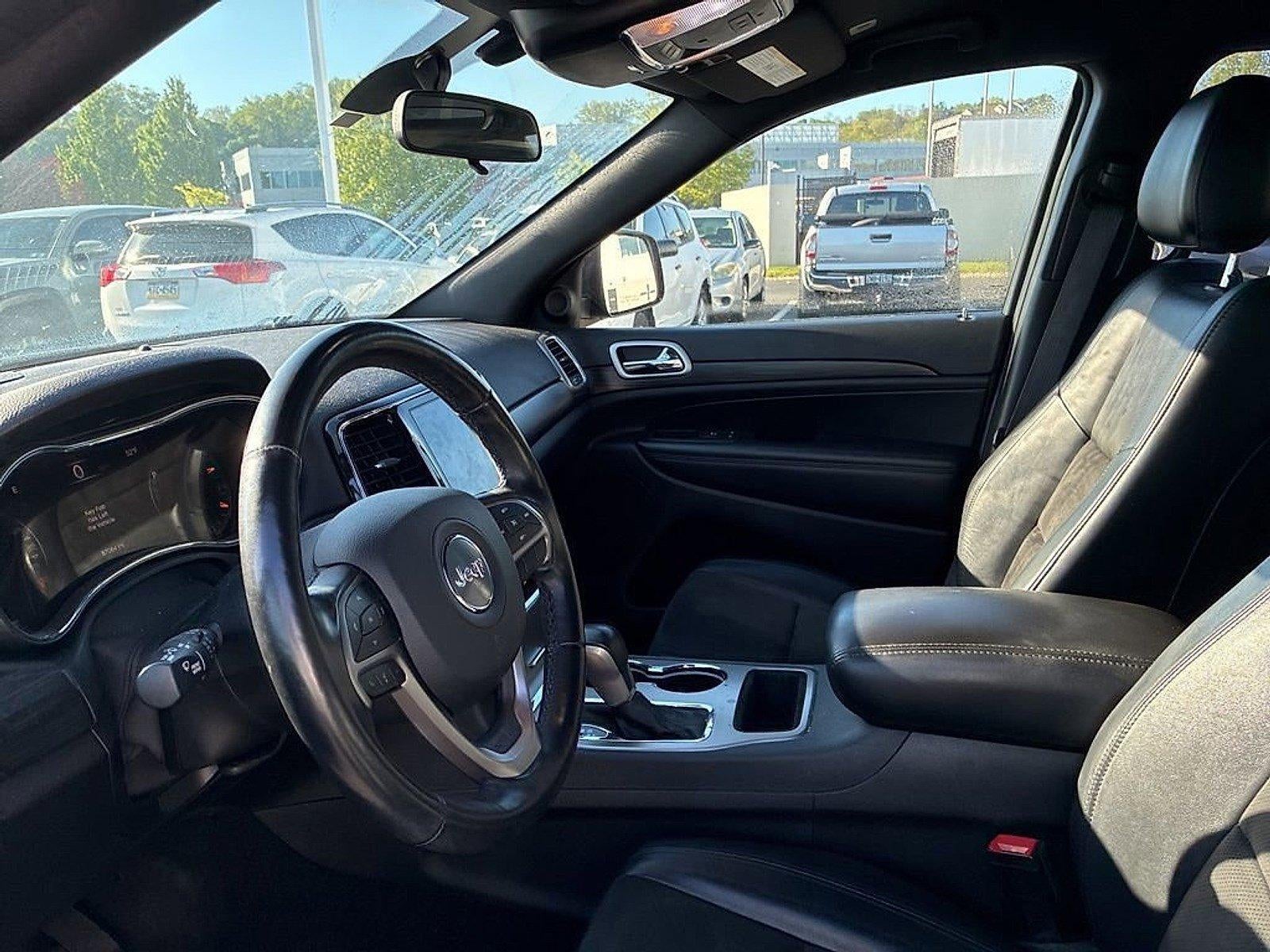 2021 Jeep Grand Cherokee Laredo X 4x4