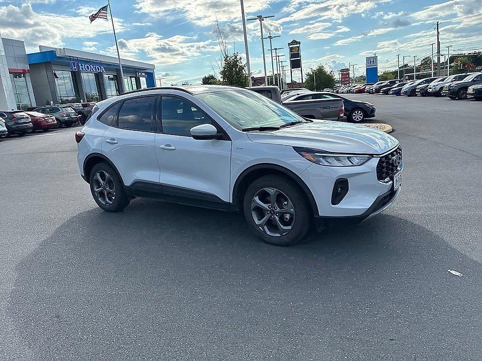 2025 Ford Escape ST-Line Select AWD