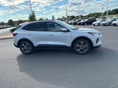 2025 Ford Escape ST-Line Select AWD