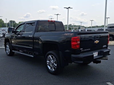 2016 Chevrolet Silverado 2500 HD Crew Cab Standard Box 4-Wheel Drive High Country
