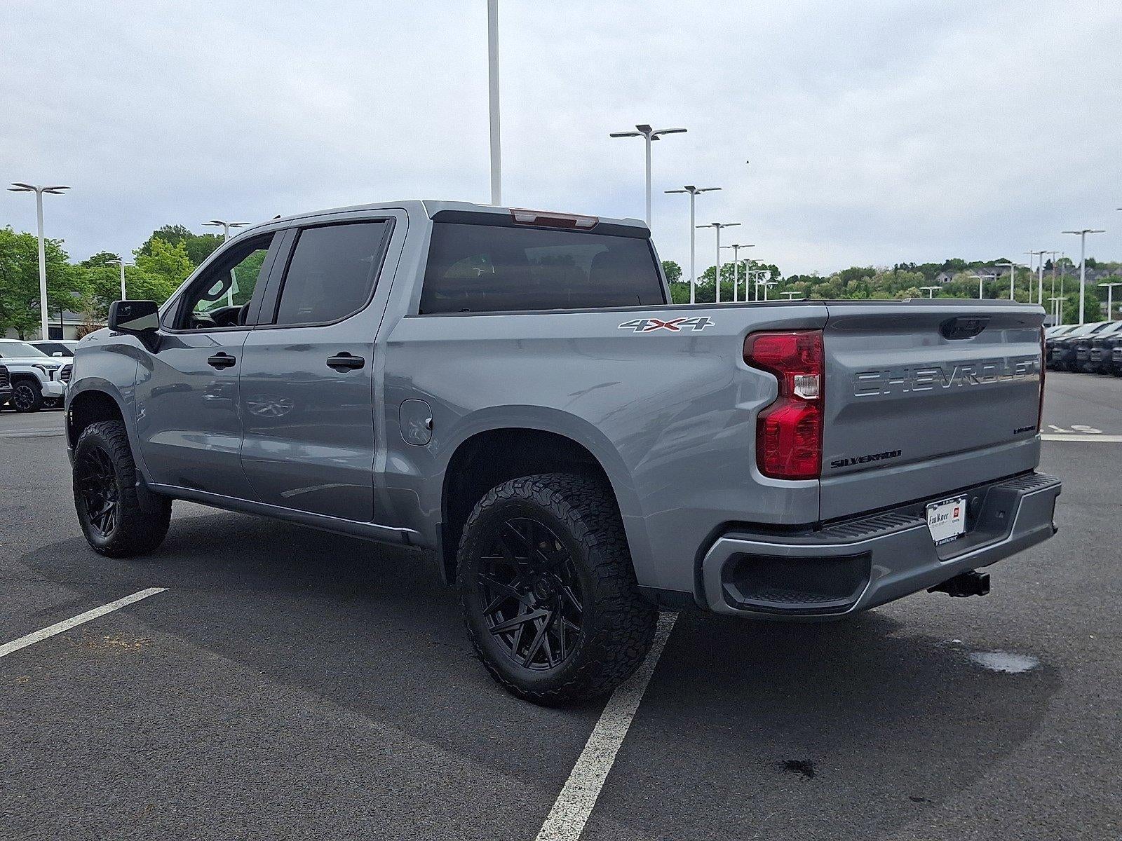 2023 Chevrolet Silverado 1500 Crew Cab Short Box 4-Wheel Drive Custom