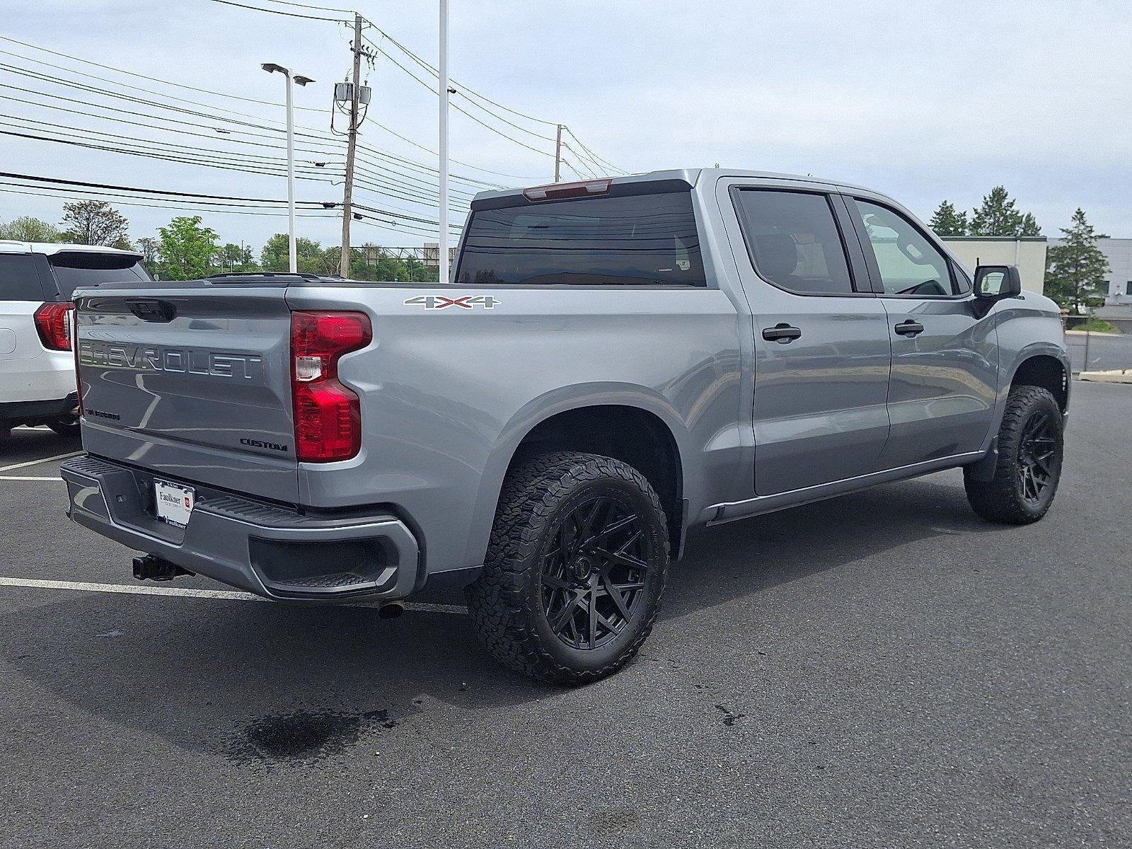 2023 Chevrolet Silverado 1500 Crew Cab Short Box 4-Wheel Drive Custom