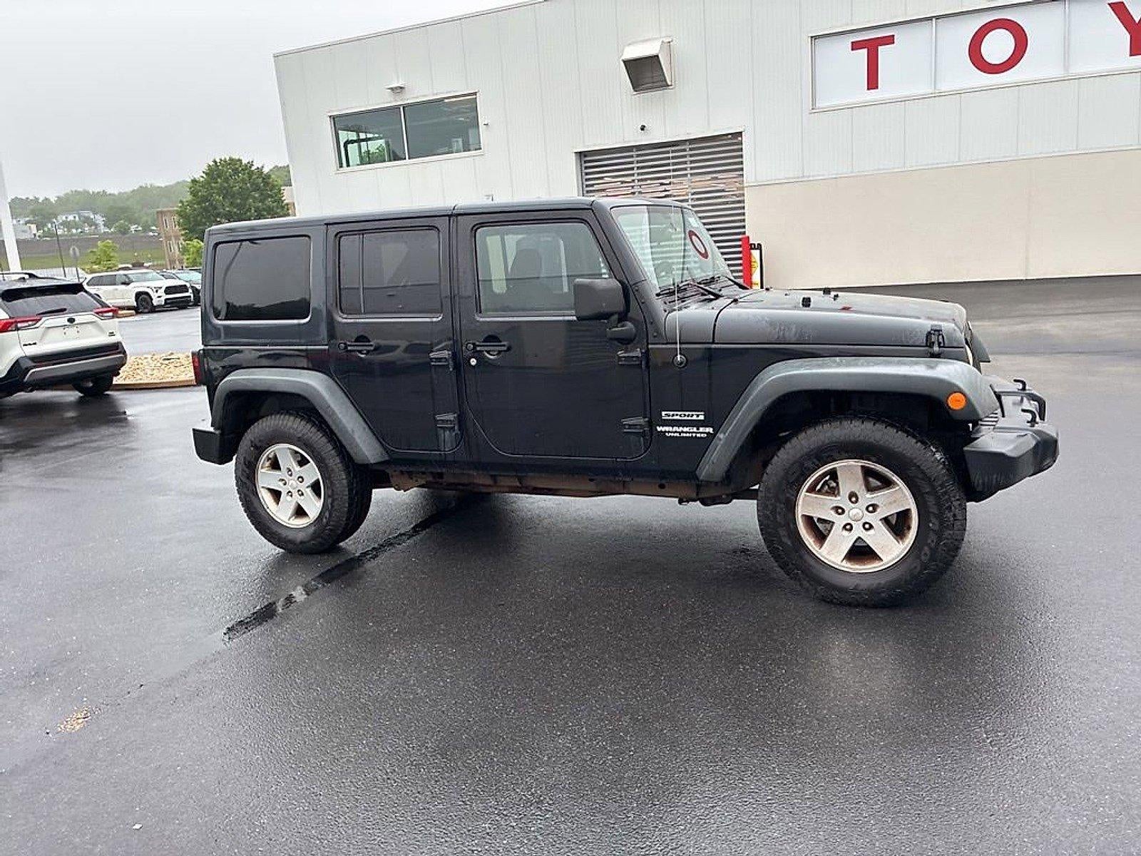 2011 Jeep Wrangler Unlimited 4WD 4dr Sport
