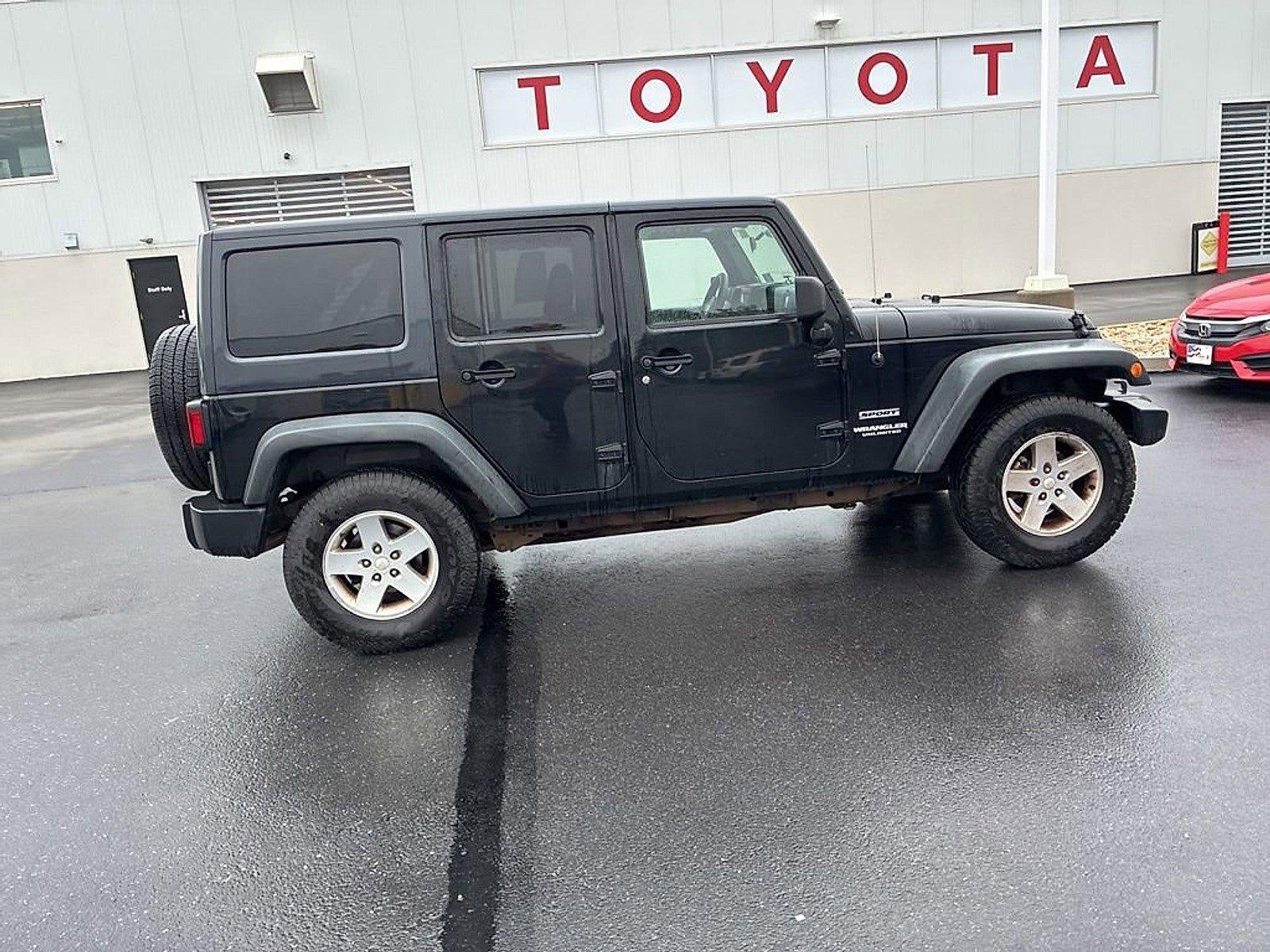 2011 Jeep Wrangler Unlimited 4WD 4dr Sport