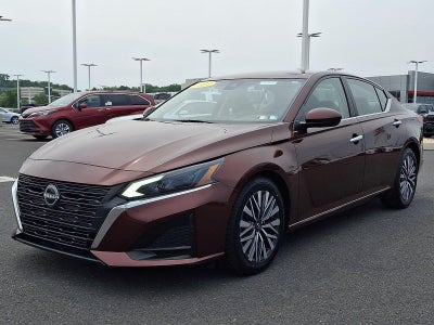 2023 Nissan Altima 2.5 SV Sedan