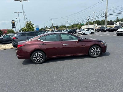 2023 Nissan Altima 2.5 SV Sedan
