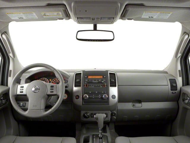 2010 Nissan Frontier 4WD Crew Cab SWB Auto LE