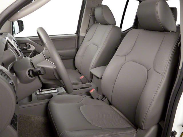 2010 Nissan Frontier 4WD Crew Cab SWB Auto LE