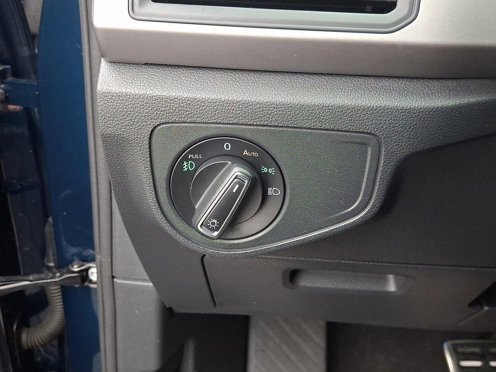 2020 Volkswagen Atlas 3.6L V6 SE w/Technology R-Line 4MOTION