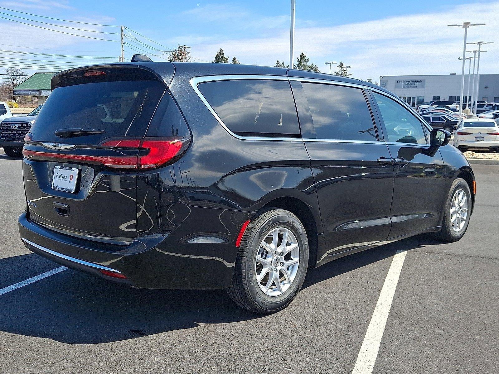 2024 Chrysler Pacifica Touring L FWD