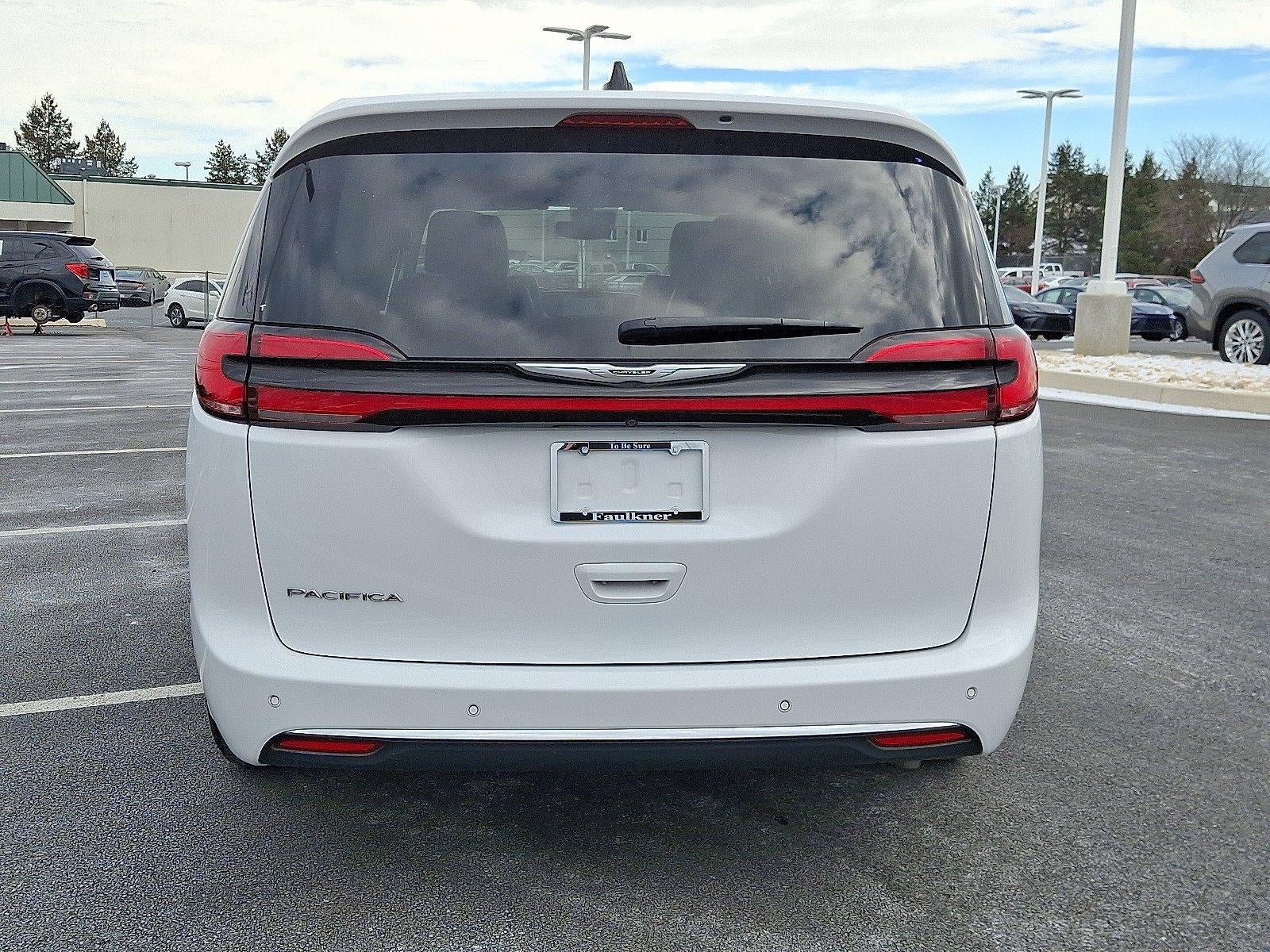 2024 Chrysler Pacifica Touring L FWD