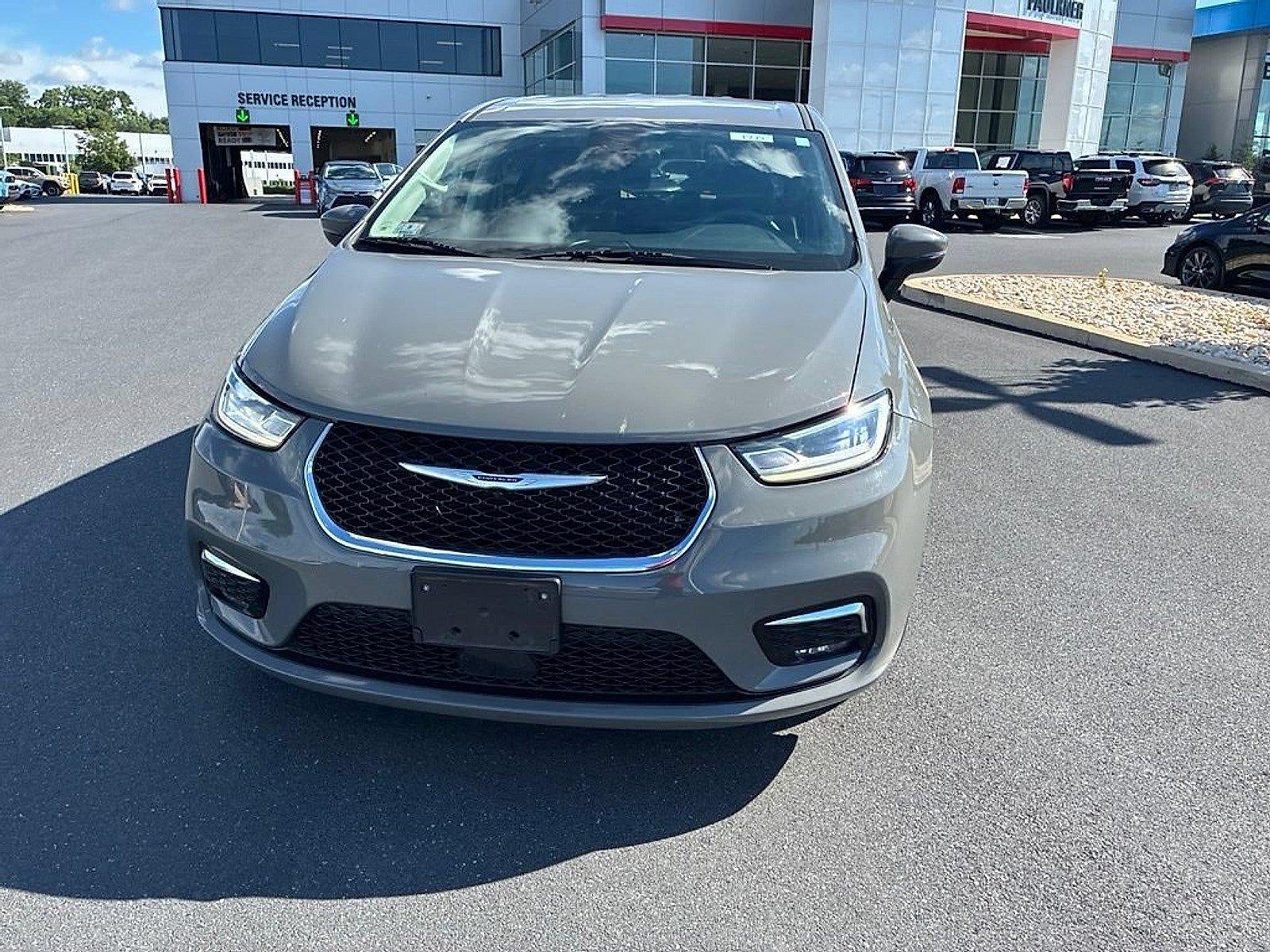 2023 Chrysler Pacifica Touring L FWD