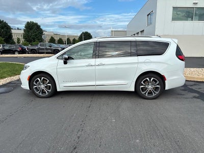 2026 Chrysler Pacifica Pinnacle AWD