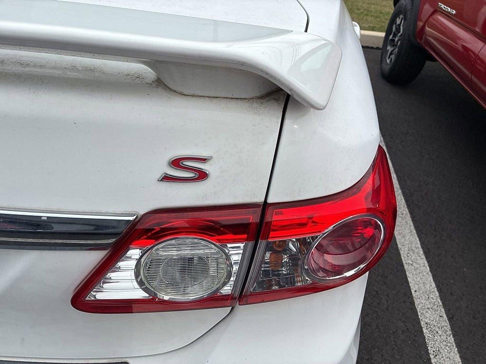 2012 Toyota Corolla 4dr Sdn Auto S (Natl)