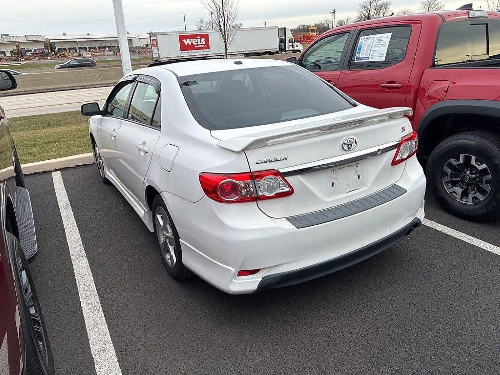2012 Toyota Corolla 4dr Sdn Auto S (Natl)