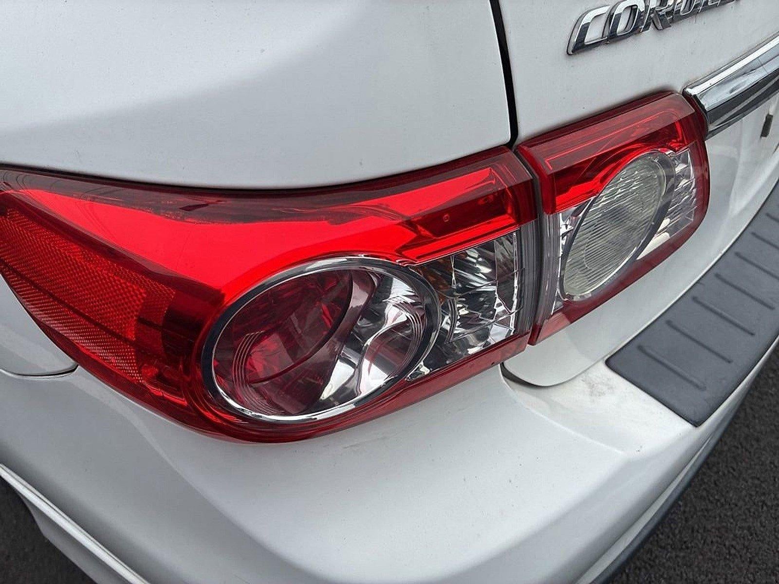 2012 Toyota Corolla 4dr Sdn Auto S (Natl)