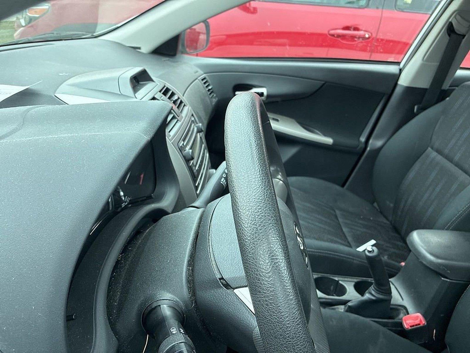 2012 Toyota Corolla 4dr Sdn Auto S (Natl)