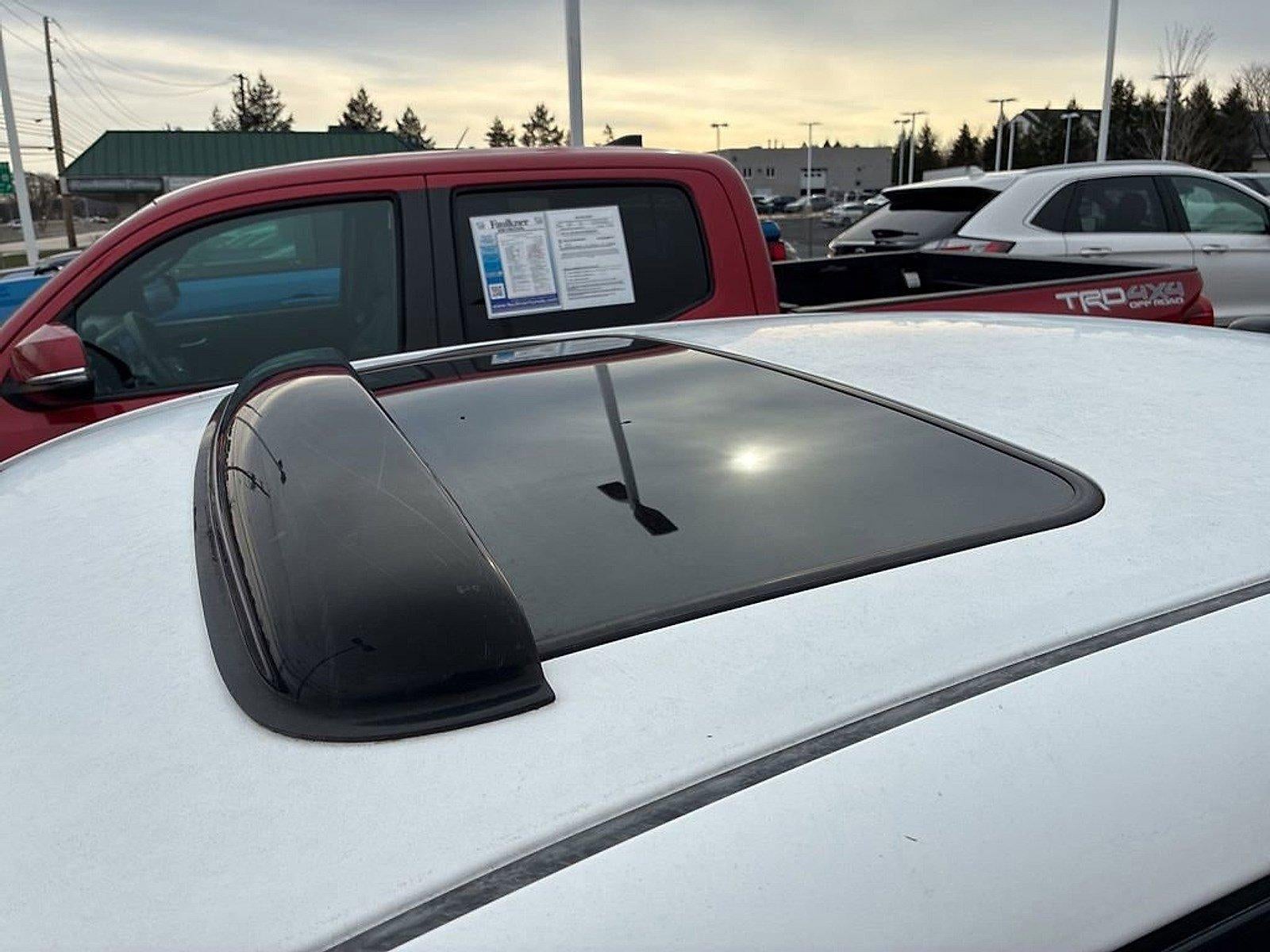 2012 Toyota Corolla 4dr Sdn Auto S (Natl)