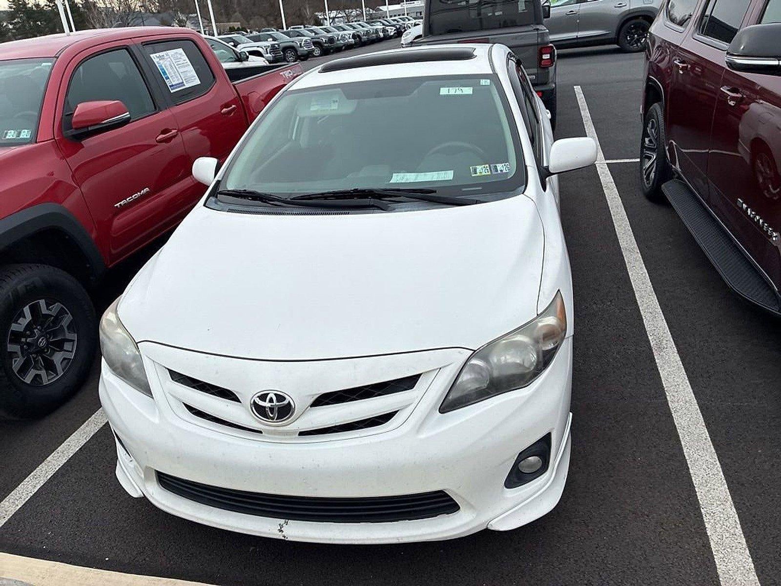 2012 Toyota Corolla 4dr Sdn Auto S (Natl)