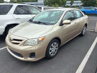 2011 Toyota Corolla 4dr Sdn Auto LE (Natl)