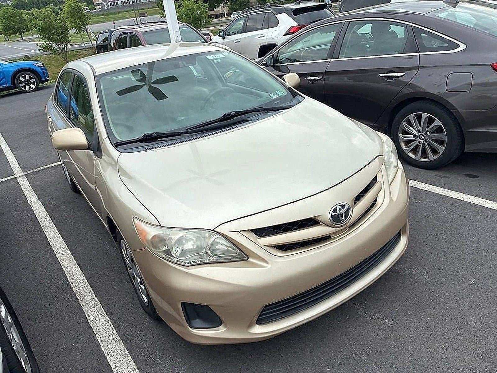 2011 Toyota Corolla 4dr Sdn Auto LE (Natl)