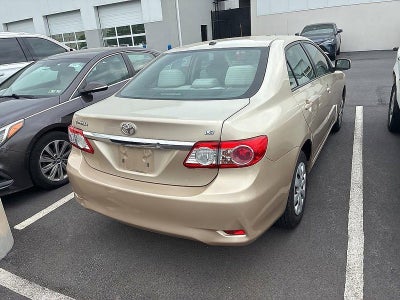 2011 Toyota Corolla 4dr Sdn Auto LE (Natl)